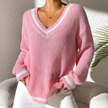 Pull pour femme à col  V, couleur contrastée.