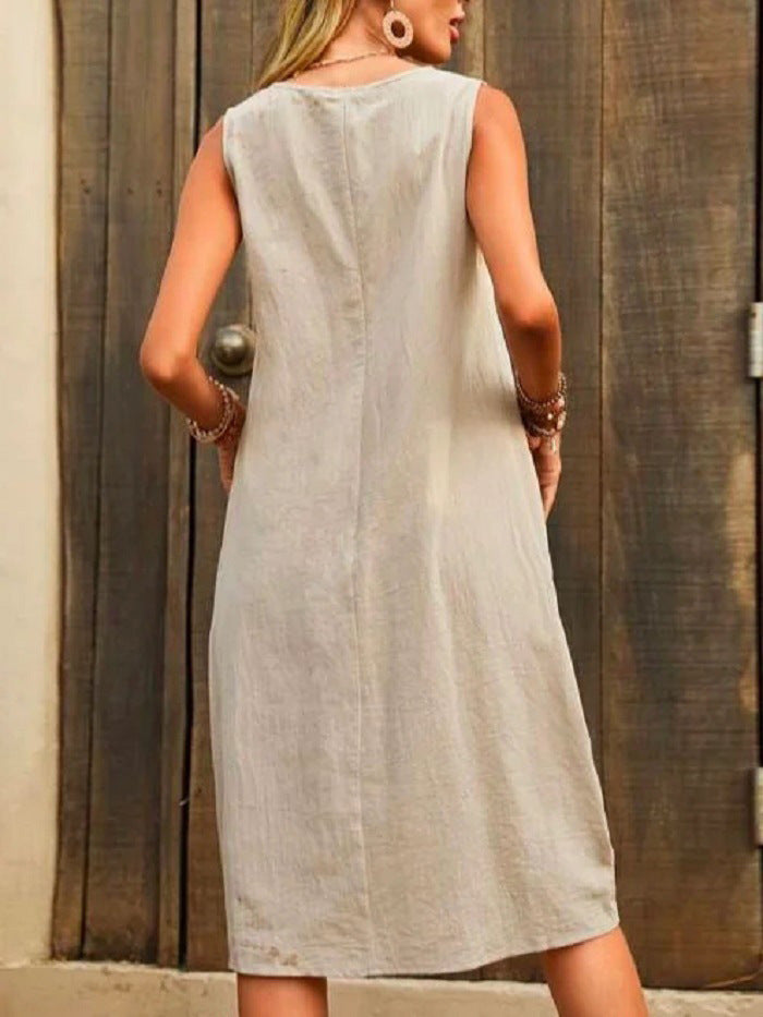 Robe d'été sans manches à col U, avec poches.