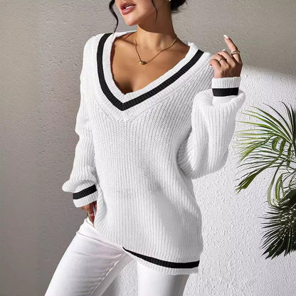 Pull pour femme à col  V, couleur contrastée.